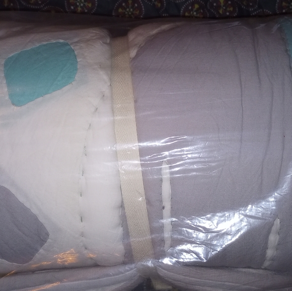 NWT Anthro Elephant Applique Kids Twin Quilt